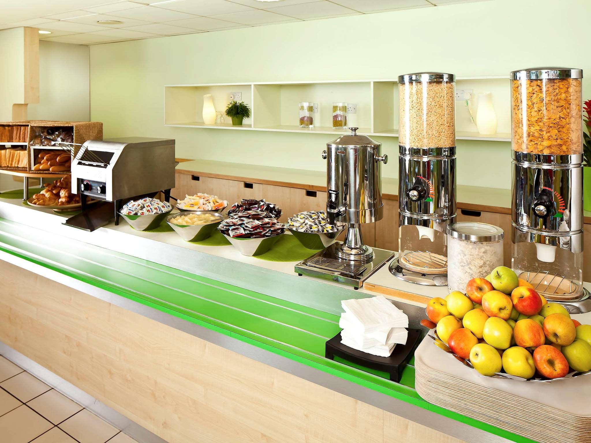 Ibis Budget Portsmouth Eksteriør billede